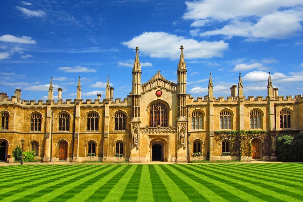Top In UK: Best Colleges & Universities In UK - UniAcco
