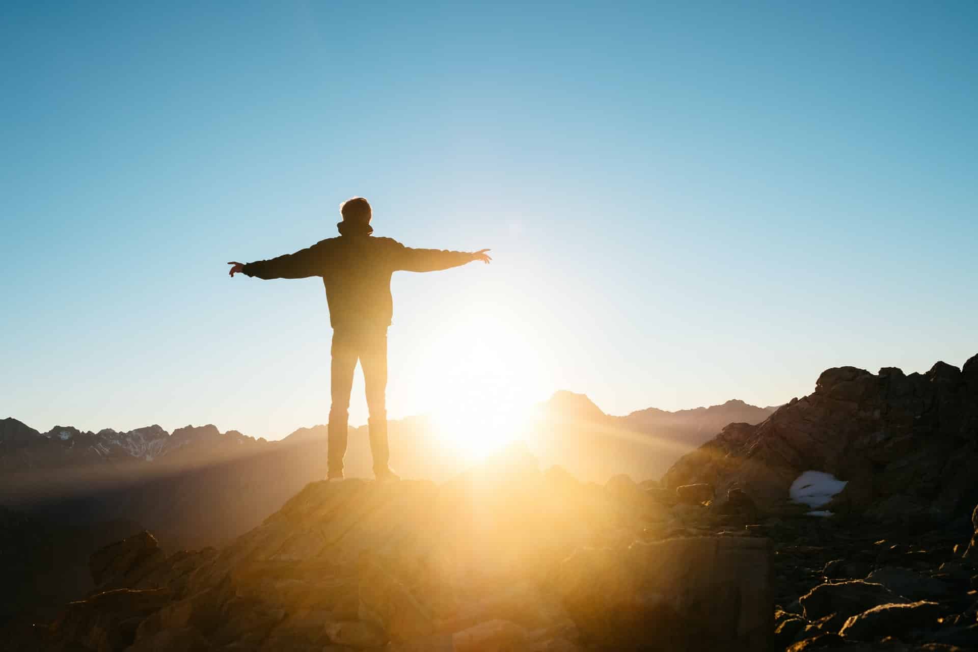How To Wake Up Early For A Disciplined University Life